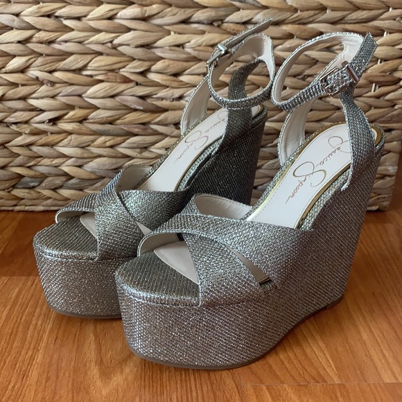 Jessica Simpson Gold Sparkle Dress Sandals - Picture 2 of 8